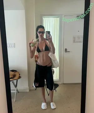 Amelia Gray Hamlin / ameliagray nude photo #0161