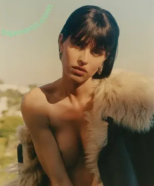 Amelia Gray Hamlin / ameliagray nude photo #0416