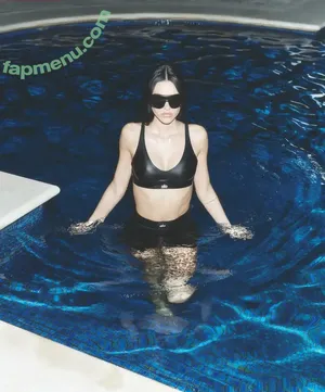 Amelia Gray Hamlin / AmeliaGHamlin / ameliagray / ameliagrayhamlin nude photo #0481