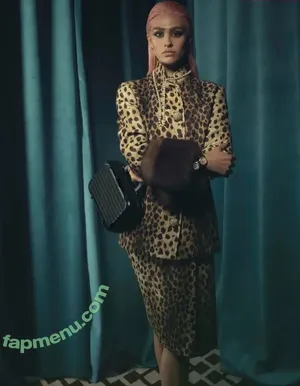 Amelia Gray Hamlin / AmeliaGHamlin / ameliagray / ameliagrayhamlin nude photo #0546