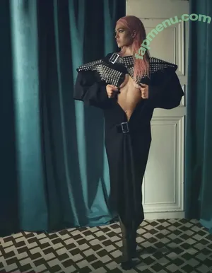 Amelia Gray Hamlin / AmeliaGHamlin / ameliagray / ameliagrayhamlin nude photo #0554