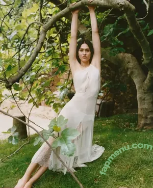 Amelia Gray Hamlin / AmeliaGHamlin / ameliagray / ameliagrayhamlin nude photo #0566