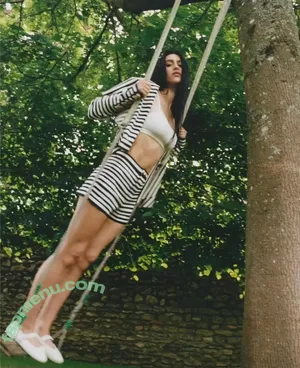 Amelia Gray Hamlin / AmeliaGHamlin / ameliagray / ameliagrayhamlin nude photo #0570