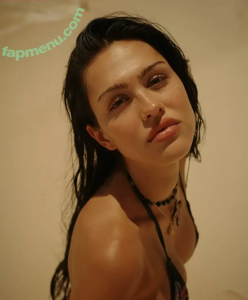 Amelia Gray Hamlin nude photo #0175 (ameliagray)