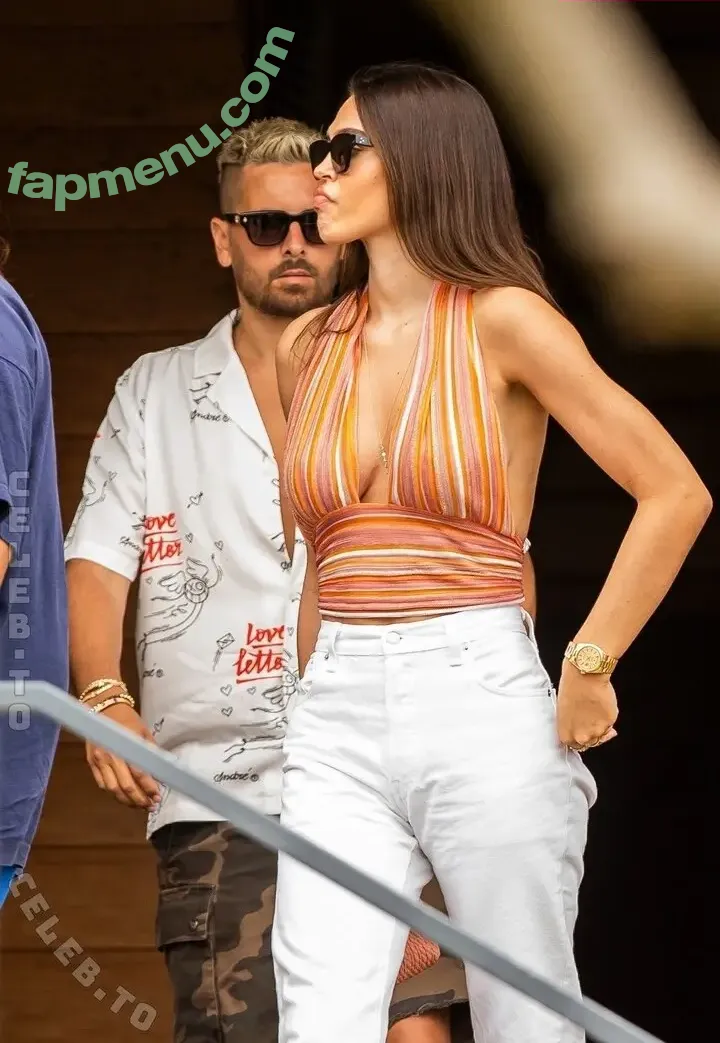 Amelia Gray Hamlin nude photo #0531 (AmeliaGHamlin / ameliagray)