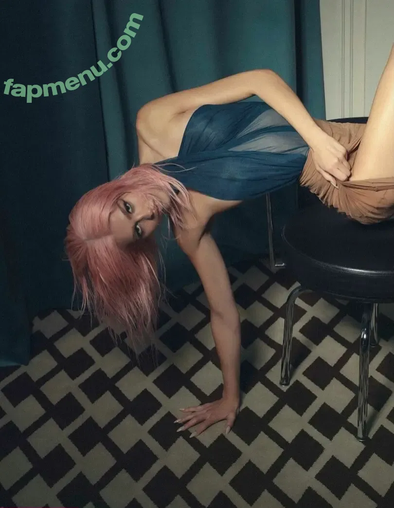 Amelia Gray Hamlin nude photo #0556 (AmeliaGHamlin / ameliagray)