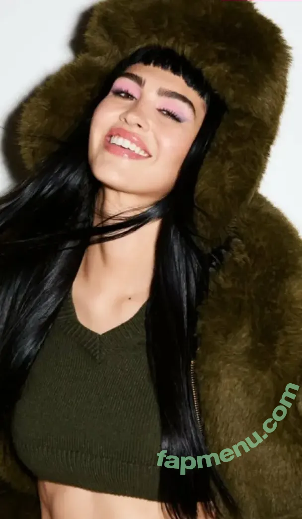 Amelia Gray Hamlin nude photo #0565 (AmeliaGHamlin / ameliagray)