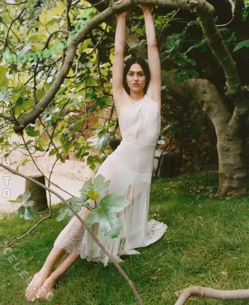 Amelia Gray Hamlin nude photo #0614 (AmeliaGHamlin / ameliagray)