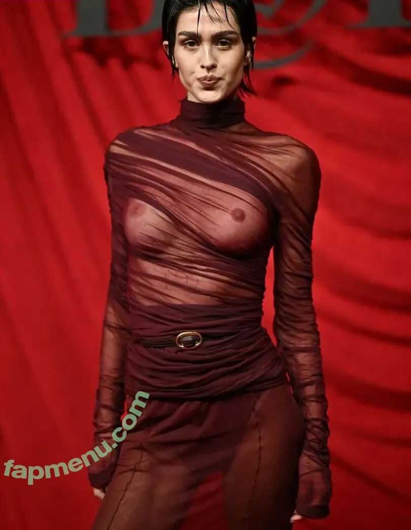 Amelia Gray Hamlin nude photo #0649 (AmeliaGHamlin / ameliagray)