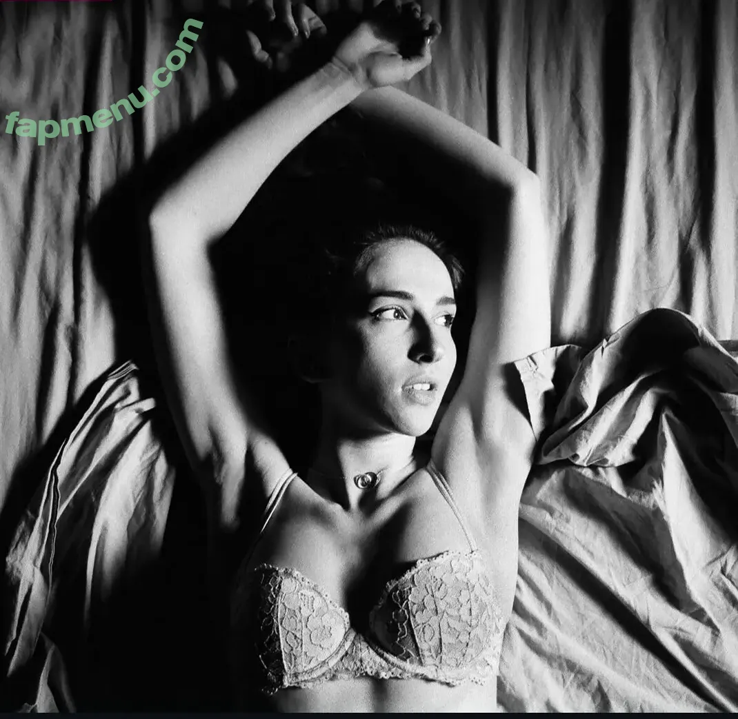 Amelia Samson nude photo #0040 (ameliasamson)