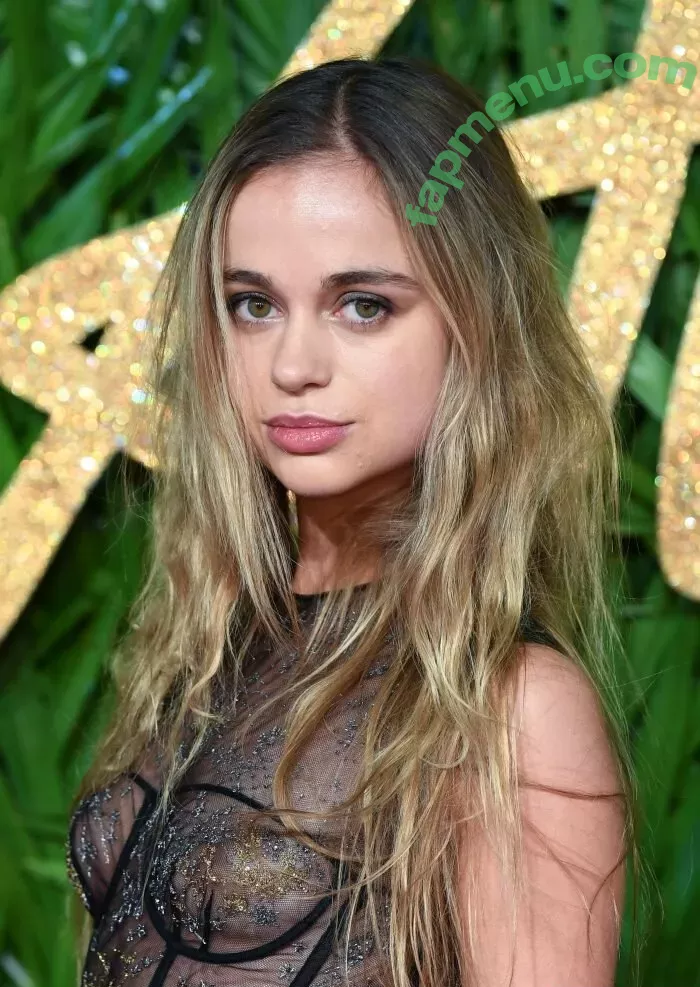 Amelia Windsor nude photo #0002 (amelwindsor)