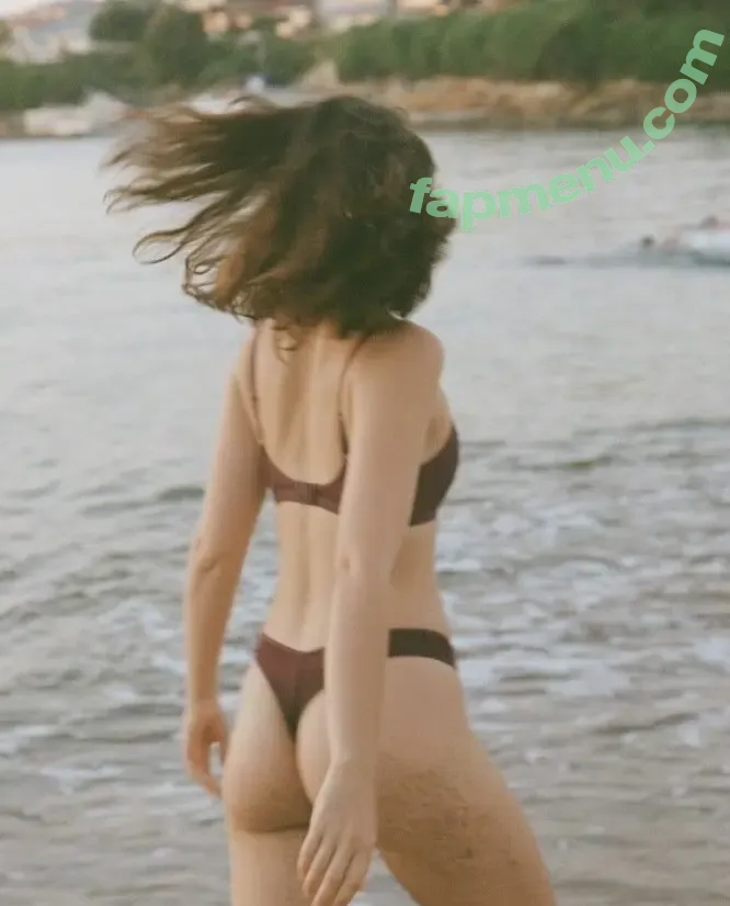 Amelia Zadro nude photo #0030 (ameliazadro)