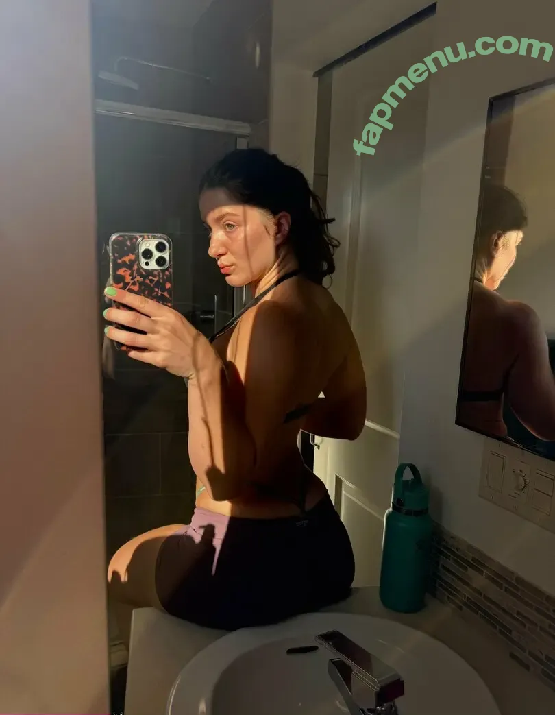 ameliabfit nude photo #0014 (ameliab.fit)