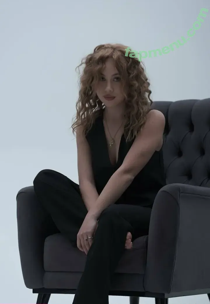 ameliablacker nude photo #0006 (ameliablacker)