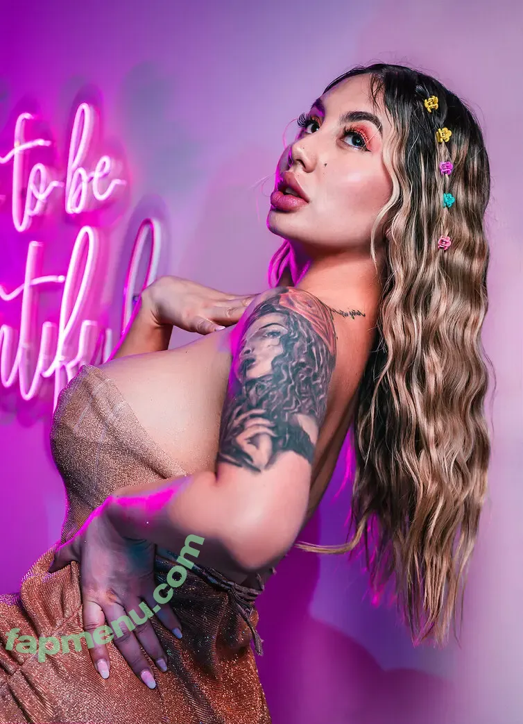 ameliacupsxo nude photo #0016 (ameliacups)