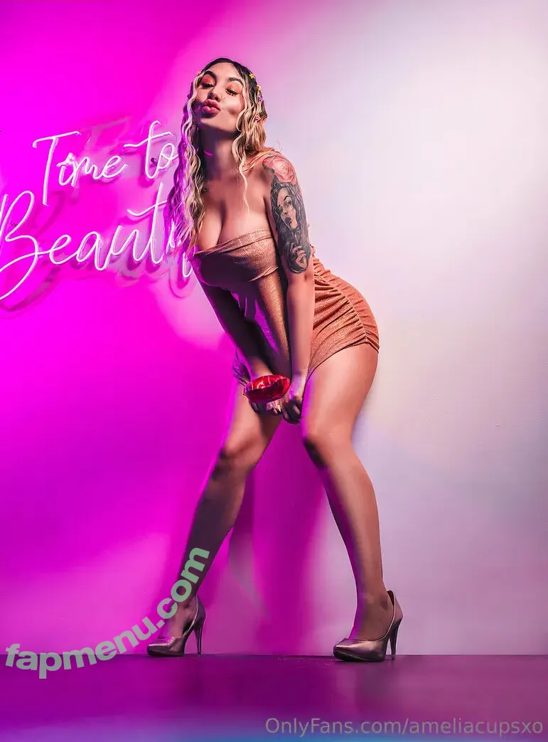 ameliacupsxo nude photo #0019 (ameliacups)