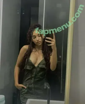  nude photo #0002