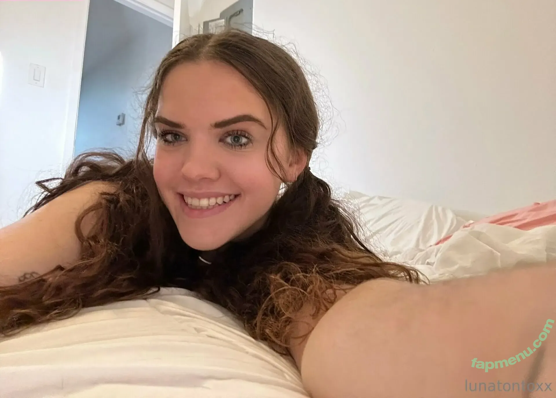 amelialynneee nude photo #0023 (amelialynneee)