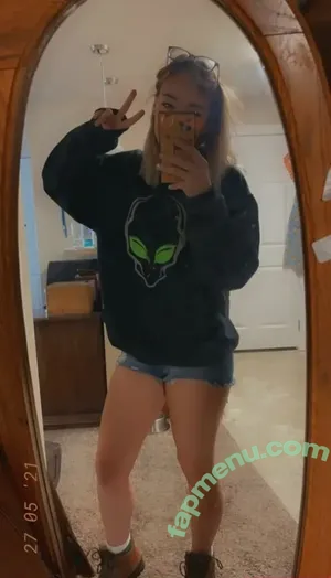 Ameliaxy nude photo #0007