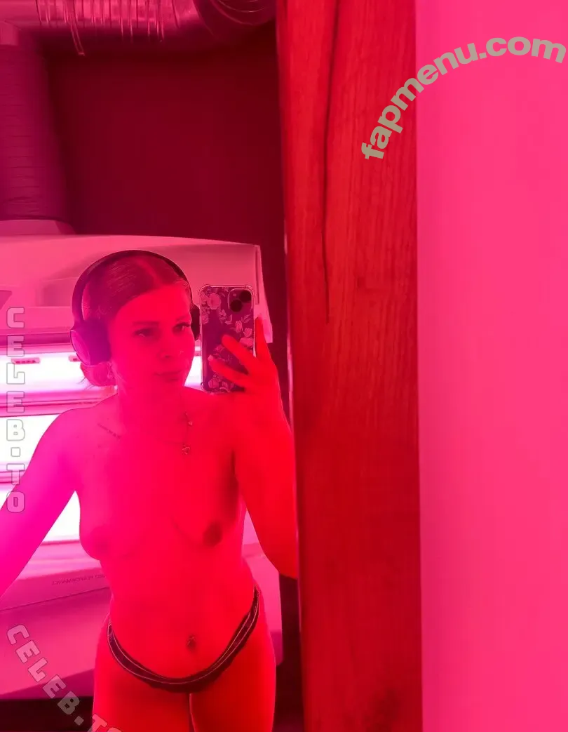 Amelie Koch nude photo #0052 (amelie.koch)