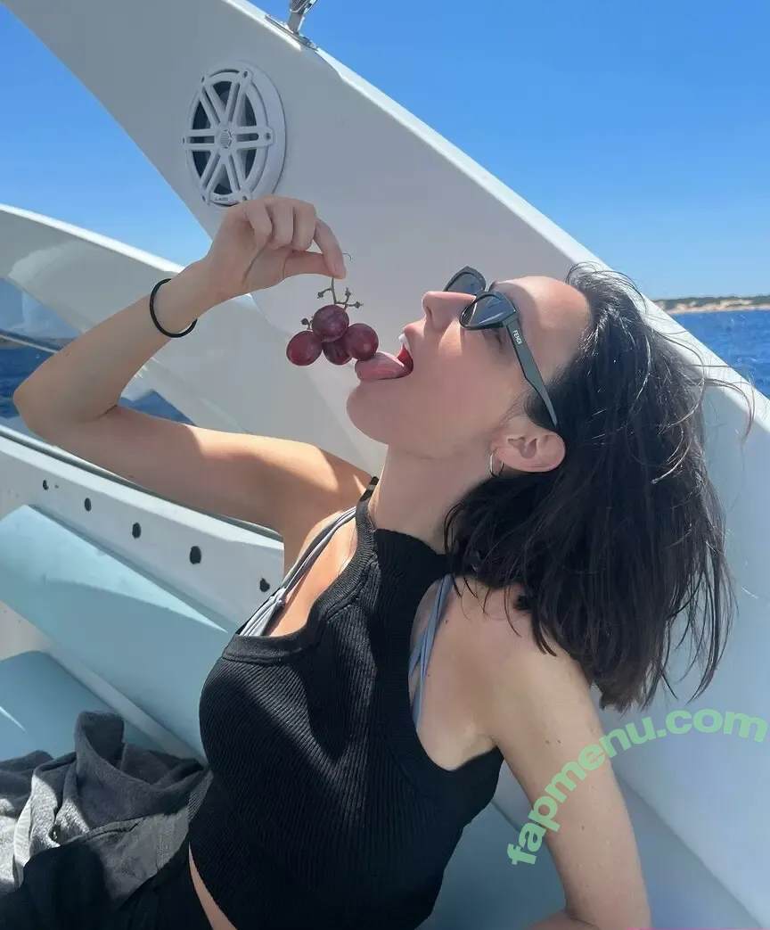 Amelie Lens nude photo #0109 (DJ / amelie_lens / u100374375)