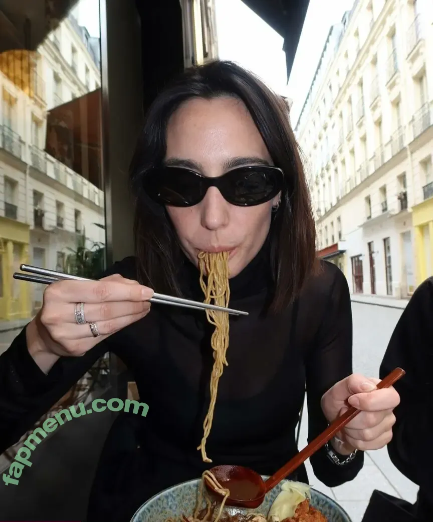 Amelie Lens nude photo #0111 (DJ / amelie_lens / u100374375)