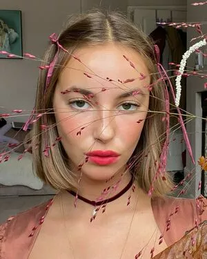 Amelie Manzoli / Am.e.lie / ameliemanzoli nude photo #0153