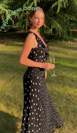 Amelie Manzoli / Am.e.lie nude photo #0864