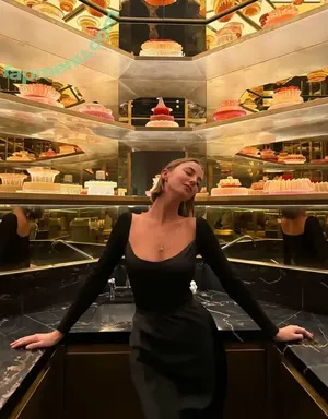 Amelie Manzoli / Am.e.lie nude photo #0888