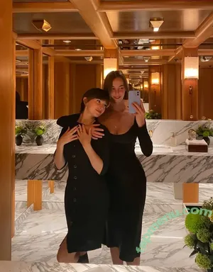 Amelie Manzoli / Am.e.lie nude photo #0889