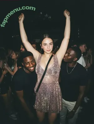 Amelie Manzoli / Am.e.lie / ameliemanzoli nude photo #0905