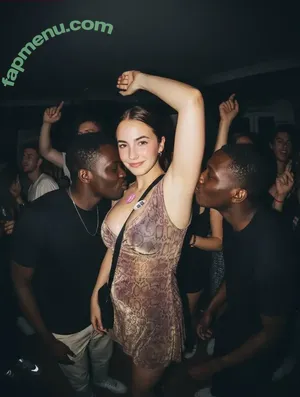 Amelie Manzoli / Am.e.lie / ameliemanzoli nude photo #0907