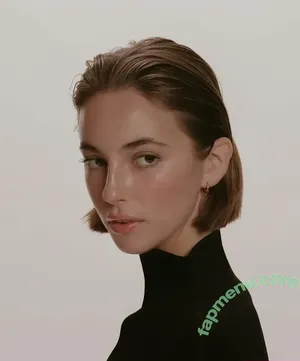 Amelie Manzoli / Am.e.lie / ameliemanzoli nude photo #0944