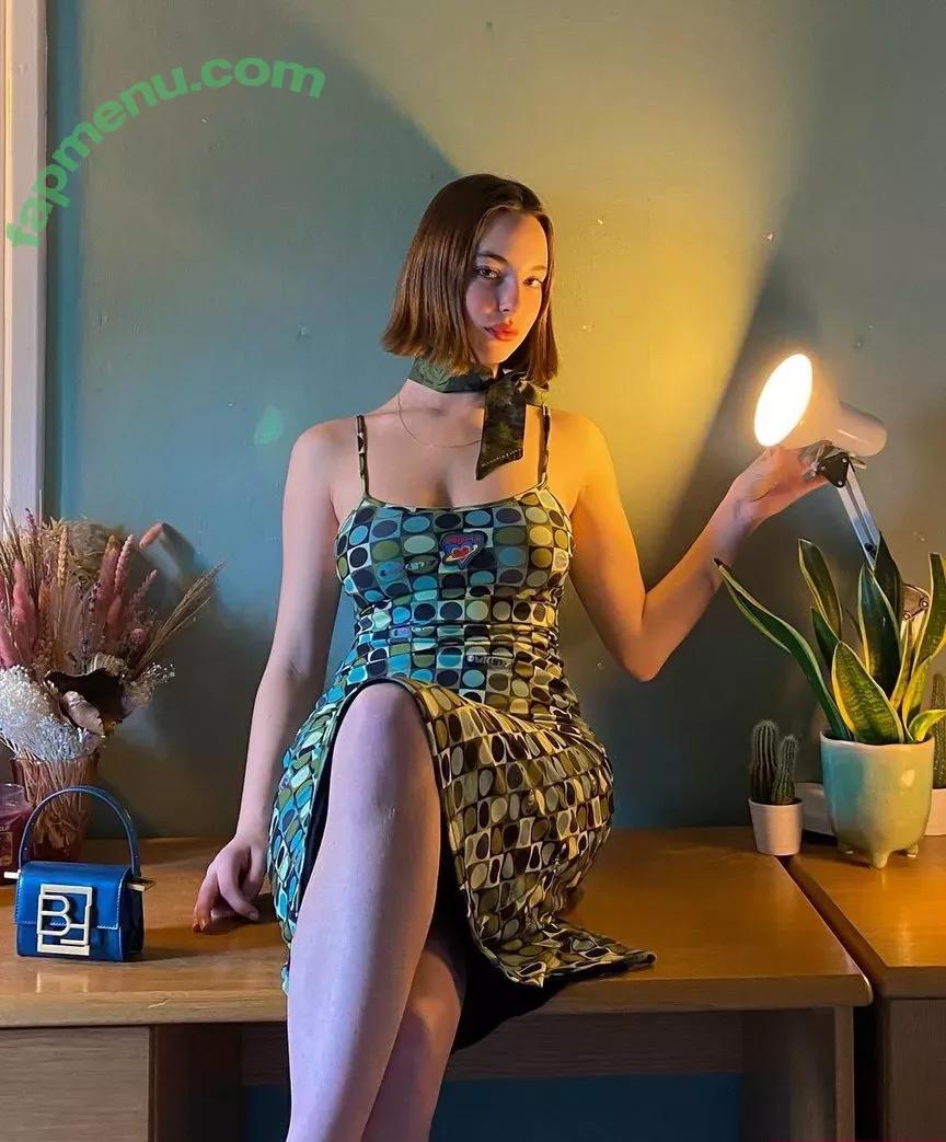 Amelie Manzoli nude photo #0008 (Am.e.lie / ameliemanzoli)