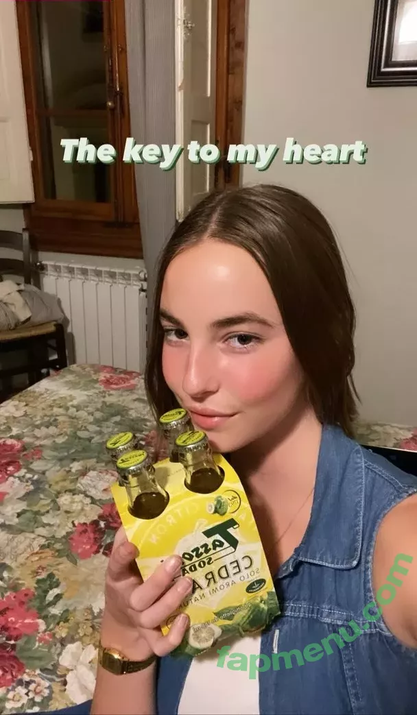 Amelie Manzoli nude photo #0028 (Am.e.lie / ameliemanzoli)