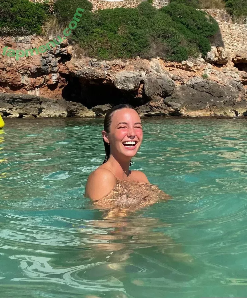 Amelie Manzoli nude photo #0122 (Am.e.lie / ameliemanzoli)