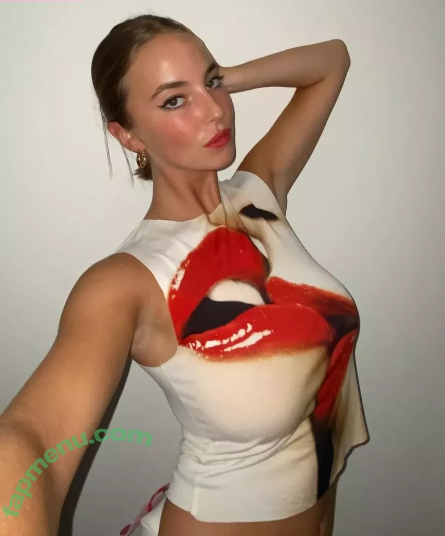 Amelie Manzoli nude photo #0132 (Am.e.lie / ameliemanzoli)