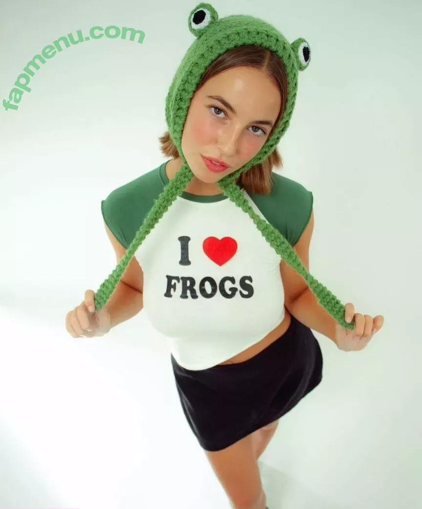 Amelie Manzoli nude photo #0199 (Am.e.lie / ameliemanzoli)