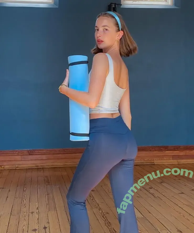 Amelie Manzoli nude photo #0853 (Am.e.lie)