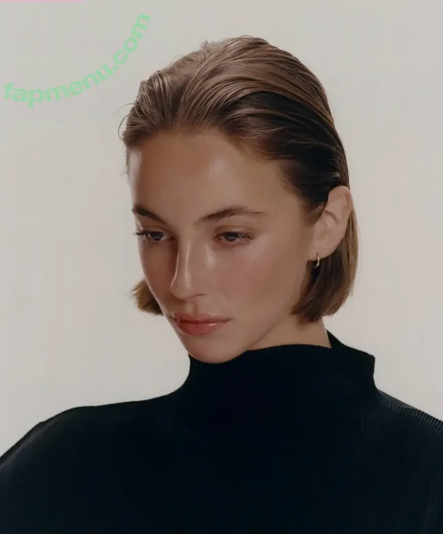 Amelie Manzoli nude photo #0942 (Am.e.lie / ameliemanzoli)