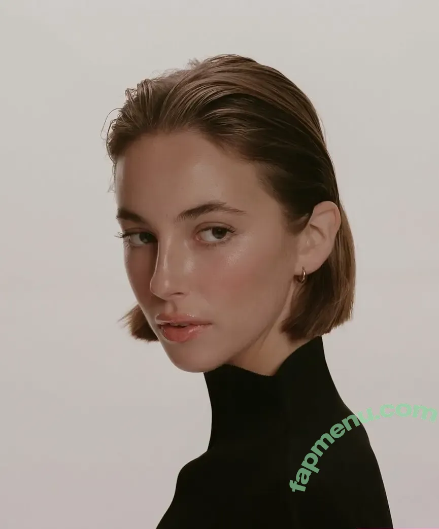 Amelie Manzoli nude photo #0944 (Am.e.lie / ameliemanzoli)