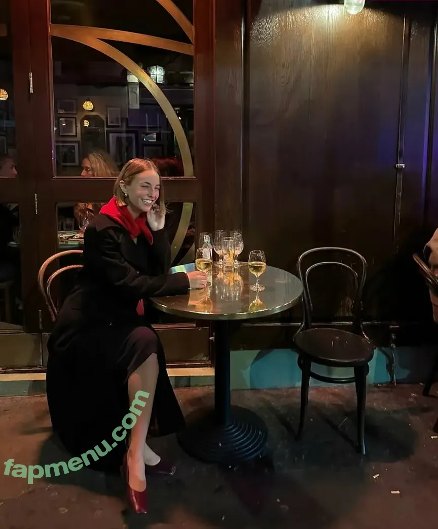 Amelie Manzoli nude photo #0963 (Am.e.lie / ameliemanzoli)