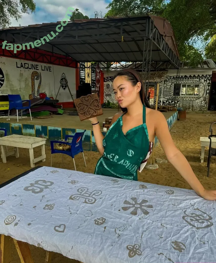 Ameliecara01 nude photo #0105 (Ameliecara01)