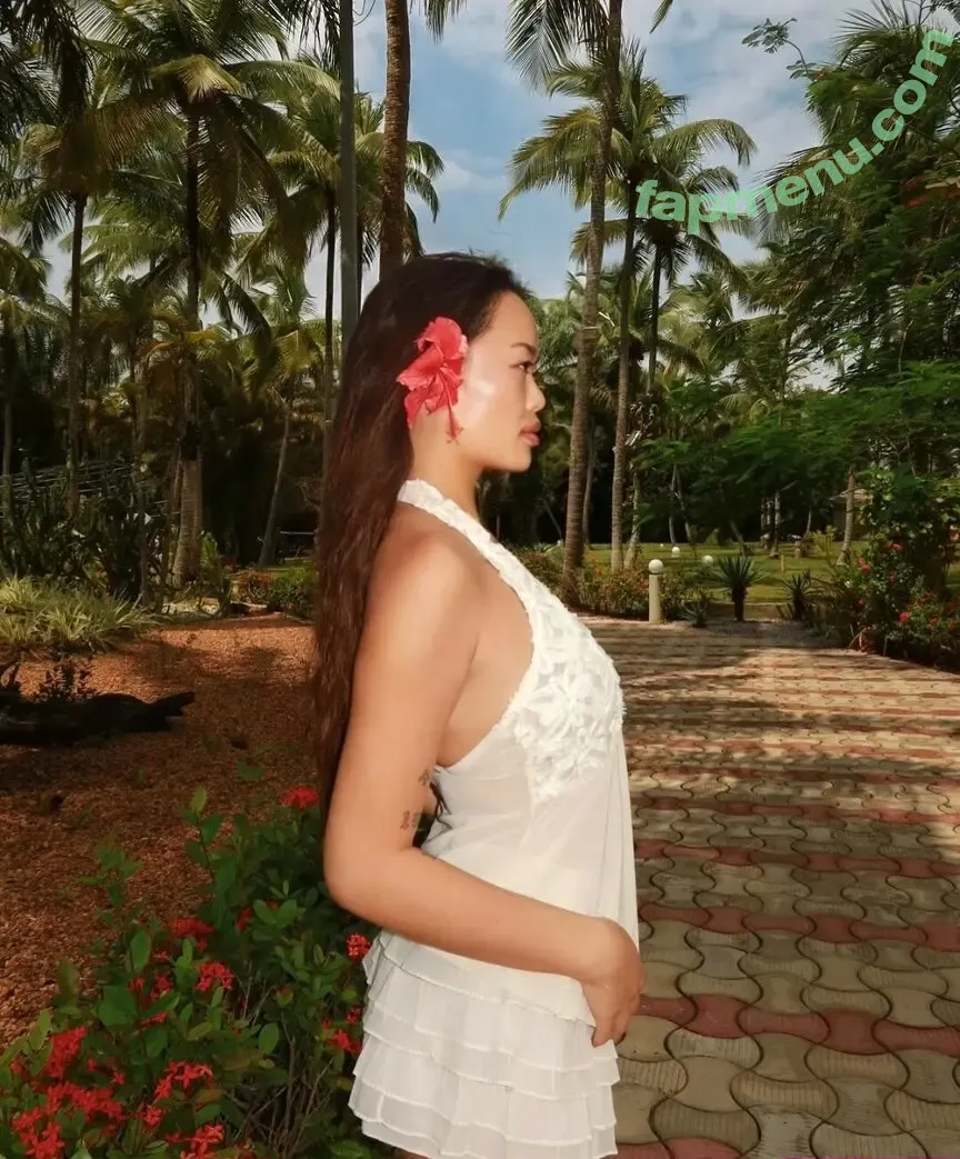 Ameliecara01 nude photo #0110 (Ameliecara01)