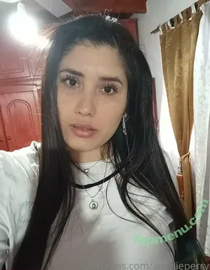 amelieperry / am3li3_p3rry nude photo #0009