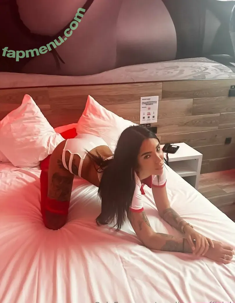 ameliereveofficial nude photo #0006 (ameliereveofficial)