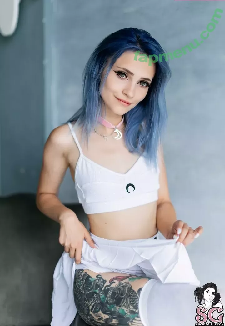 Amelieweed nude photo #0019 (amelieweeed)