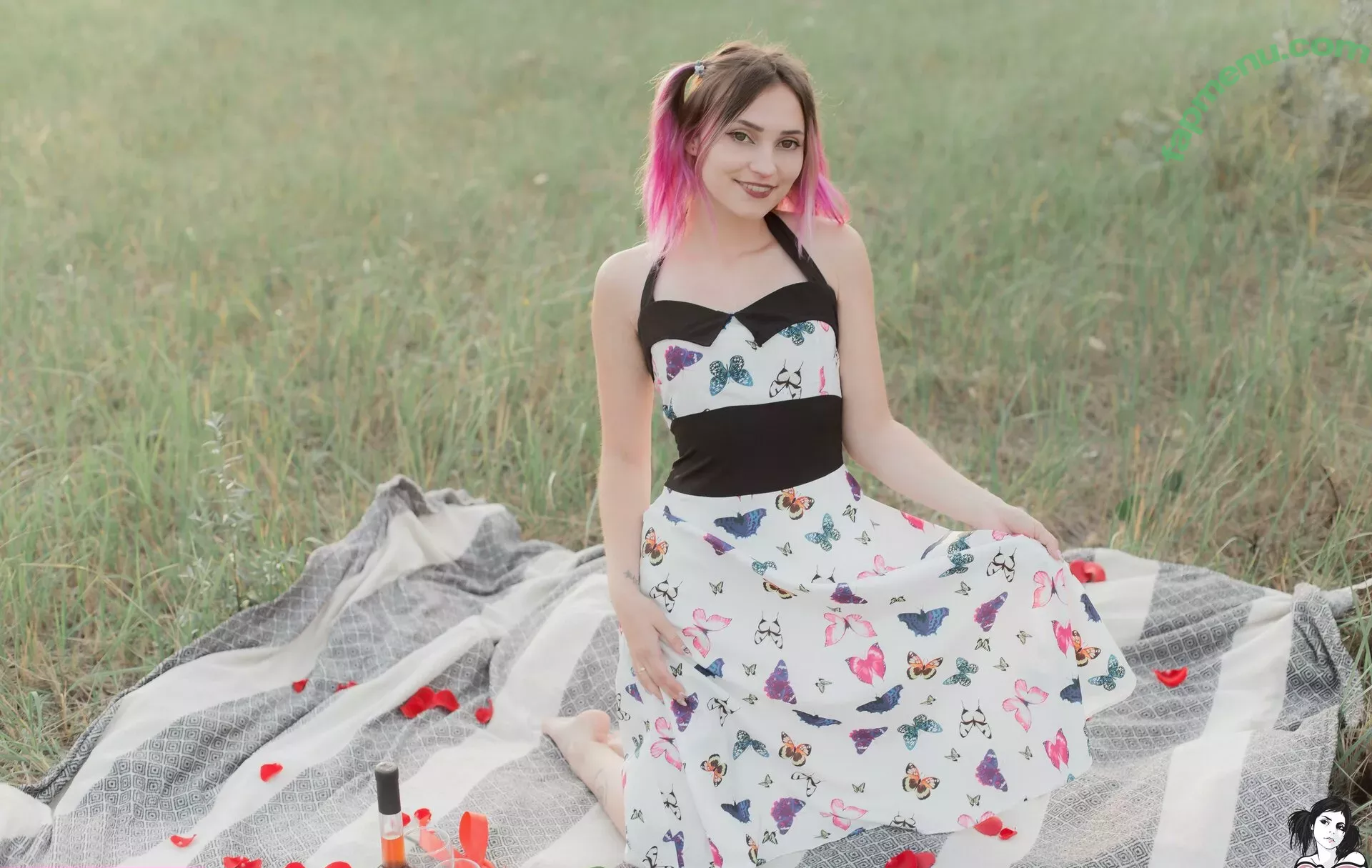 Amelieweed nude photo #0215 (amelieweeed)
