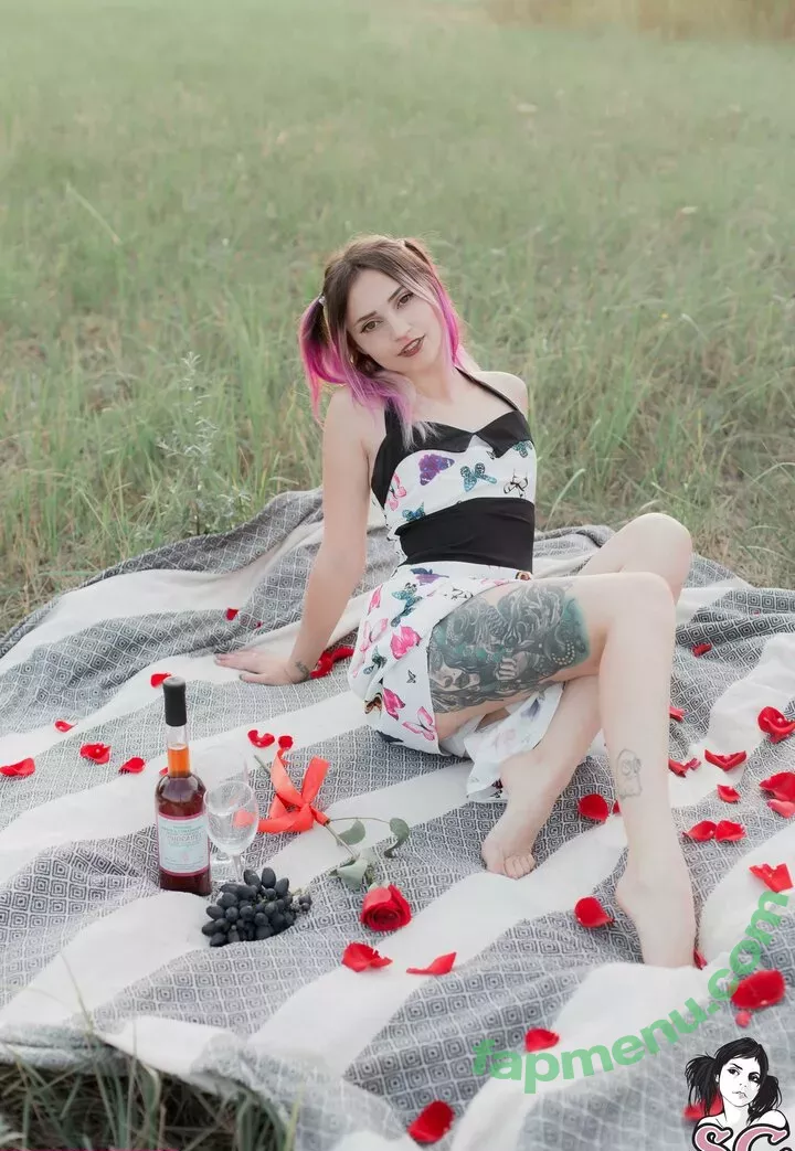 Amelieweed nude photo #0220 (amelieweeed)