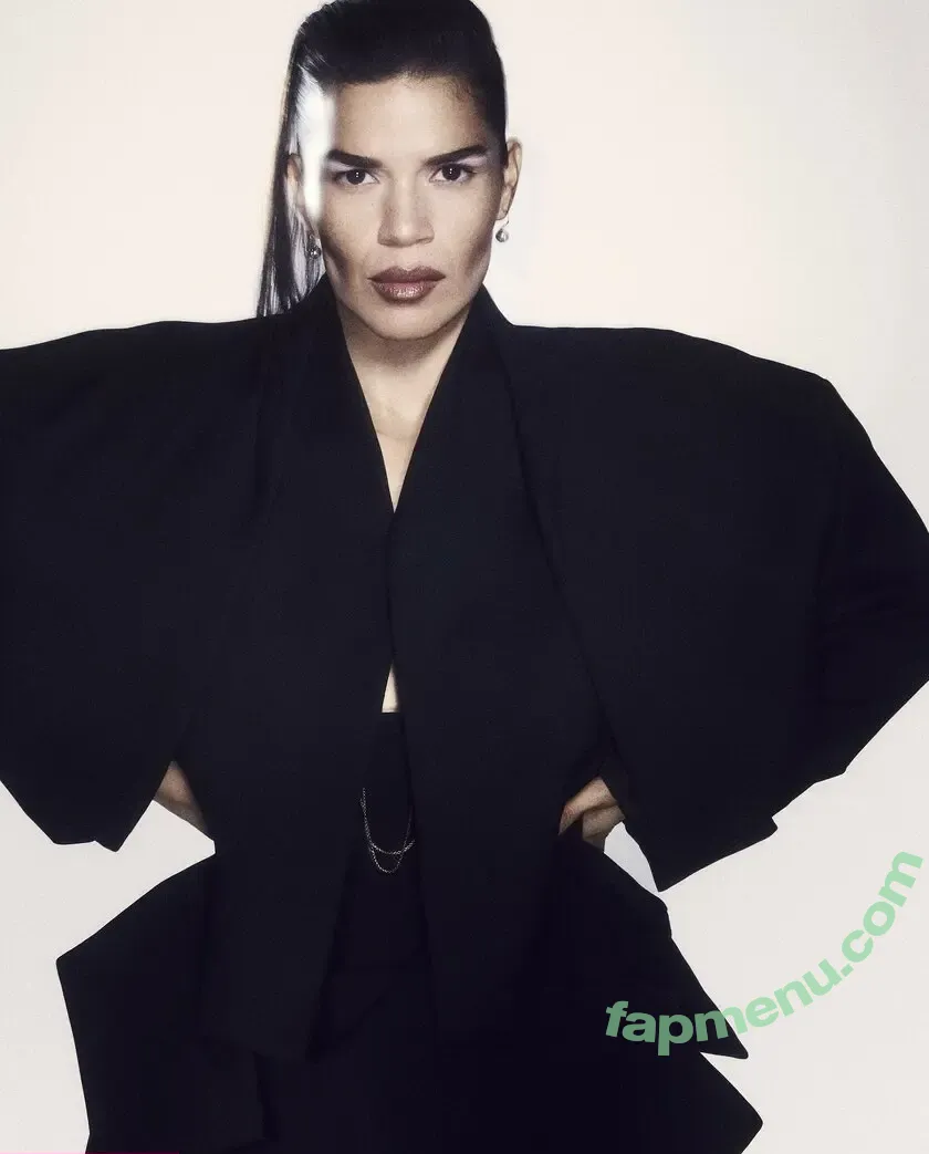 America Ferrera nude photo #0010 (americaferrera)